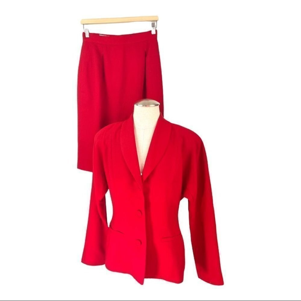 VINTAGE 90’s Ports International Red 100% Wool Skirt Suit Size 8